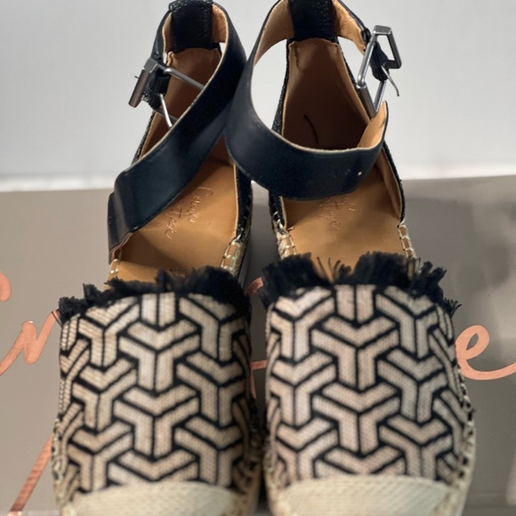 Black/Cognac Espadrilles w/Ankle Straps - Picture 3 of 5